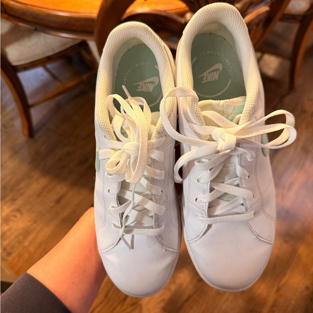 Nike White and Teal Athletic Shoes - Picture 3 of 4